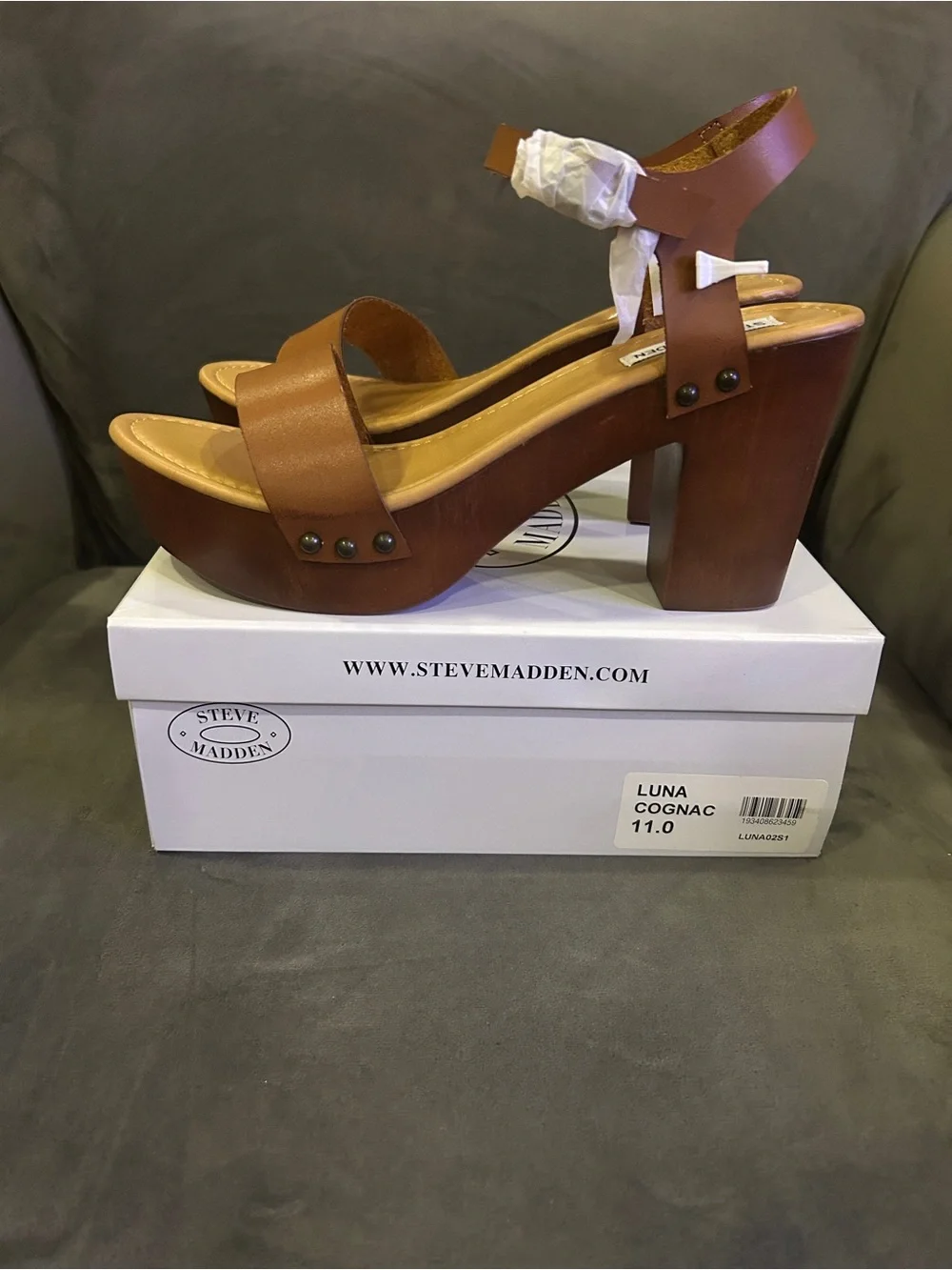 Steve Madden Luna Platform Sandals in Cognac Brown